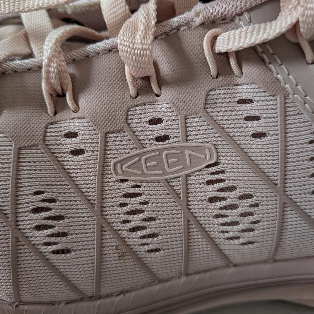 KEEN Women's Athletic Trainer in Dusty Rose - Picture 2 of 6